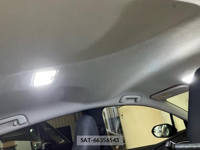 Toyota PRIUS 2016-02 7359377-11