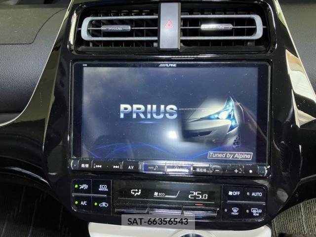 Toyota PRIUS 2016-02 7359377-13