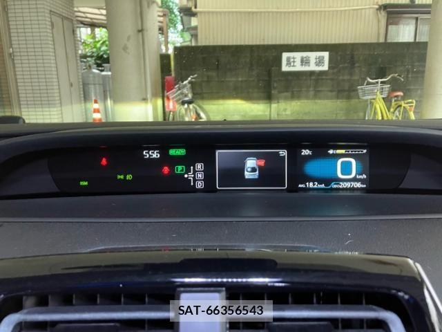 Toyota PRIUS 2016-02 7359377-16