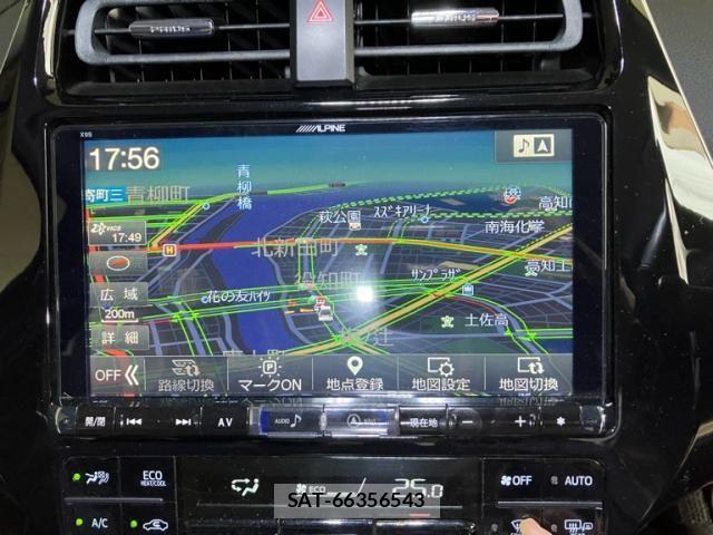 Toyota PRIUS 2016-02 7359377-21