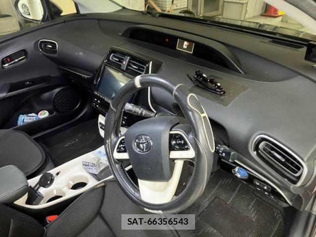 Toyota PRIUS 2016-02 7359377-8