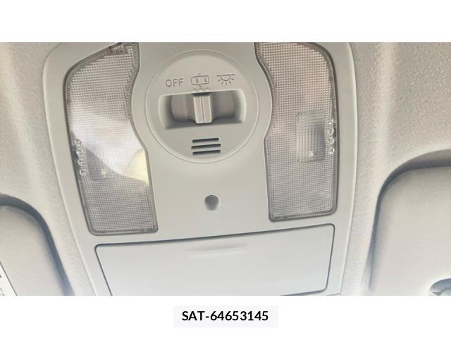 Toyota PRIUS 2014-07 7359402-17
