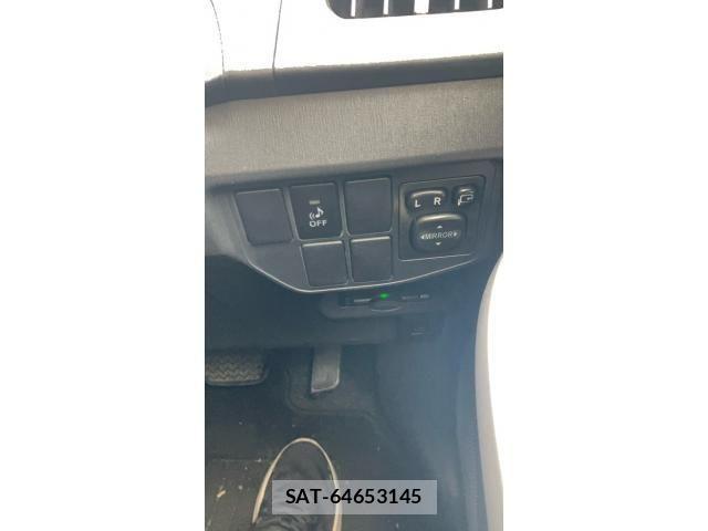 Toyota PRIUS 2014-07 7359402-18