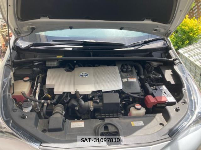 Toyota PRIUS 2016-03 7359376-11