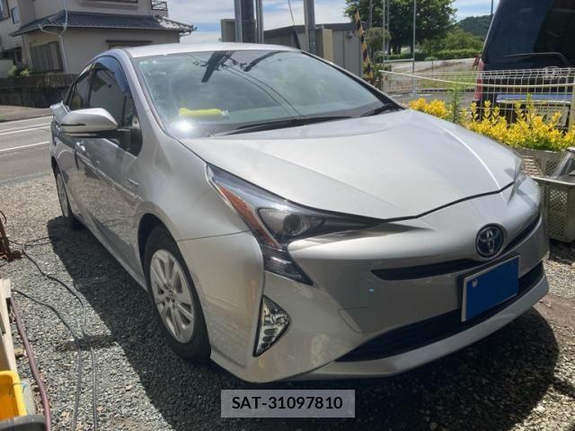 Toyota PRIUS 2016-03 7359376-1