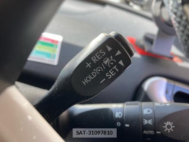 Toyota PRIUS 2016-03 7359376-23