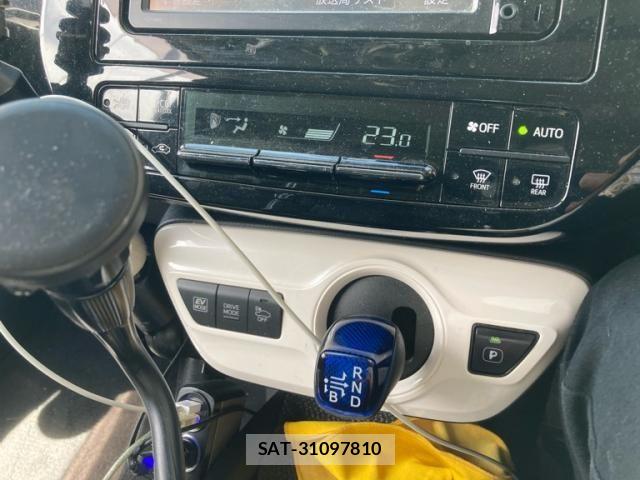Toyota PRIUS 2016-03 7359376-25