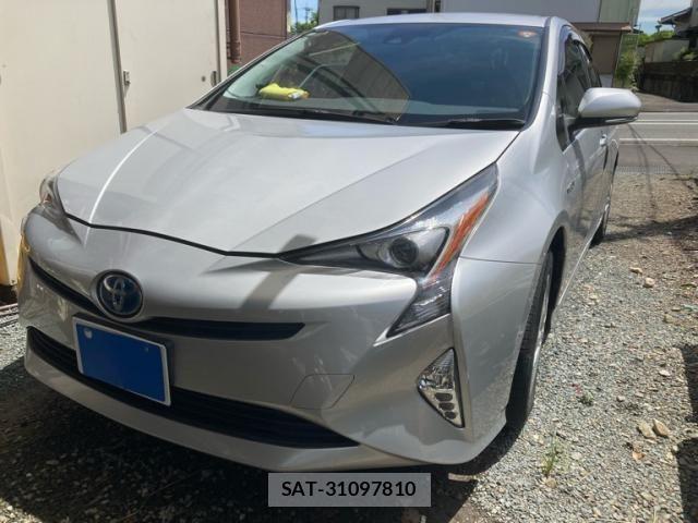 Toyota PRIUS 2016-03 7359376-2