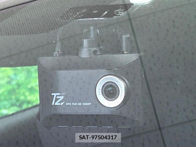 Toyota PRIUS 2024-08 7359332-4