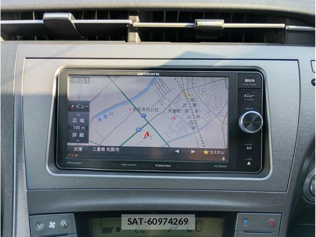 Toyota PRIUS 2012-03 7359381-17
