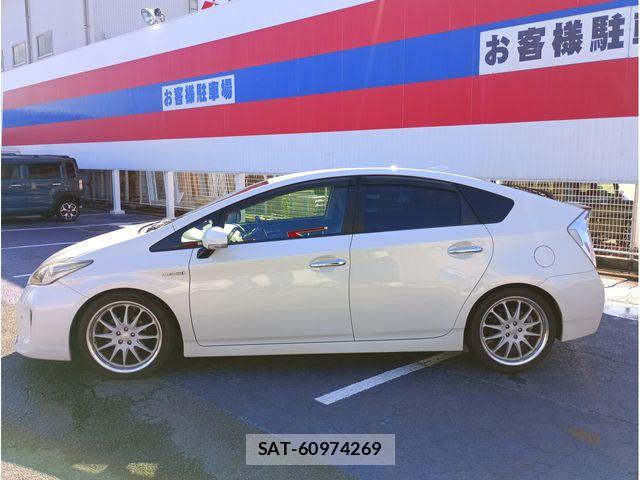 Toyota PRIUS 2012-03 7359381-3