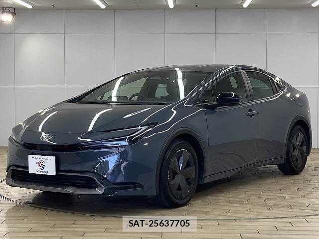 Toyota PRIUS 2023-04 7359330-13