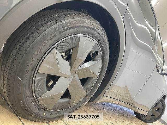 Toyota PRIUS 2023-04 7359330-18