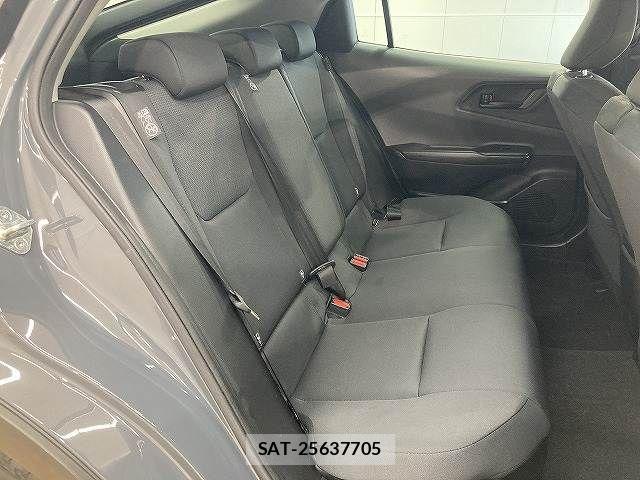 Toyota PRIUS 2023-04 7359330-5