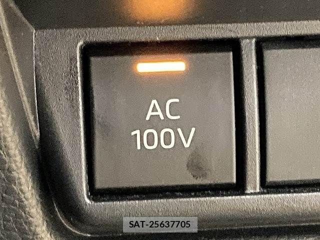 Toyota PRIUS 2023-04 7359330-7