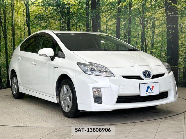 Toyota PRIUS 2011-12 7359379-15