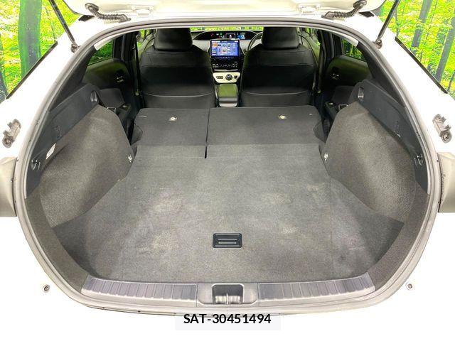 Toyota PRIUS 2017-01 7359338-11