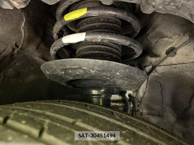 Toyota PRIUS 2017-01 7359338-19