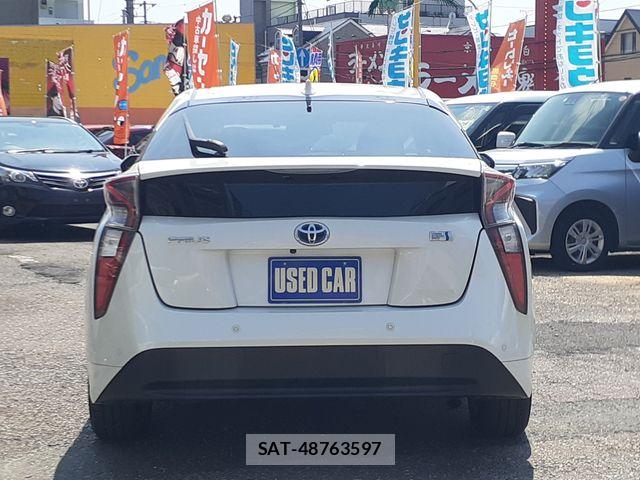 Toyota PRIUS 2018-03 7359337-9