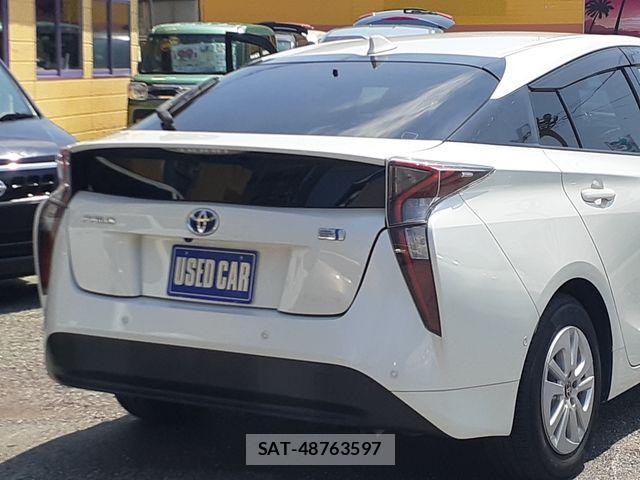 Toyota PRIUS 2018-03 7359337-10