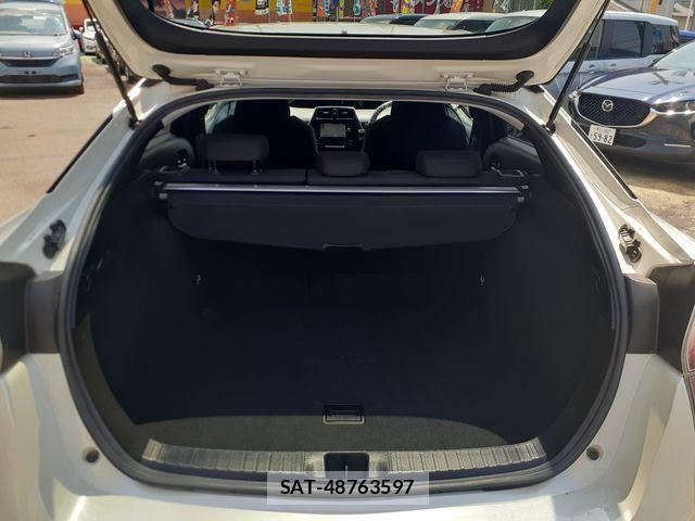 Toyota PRIUS 2018-03 7359337-17