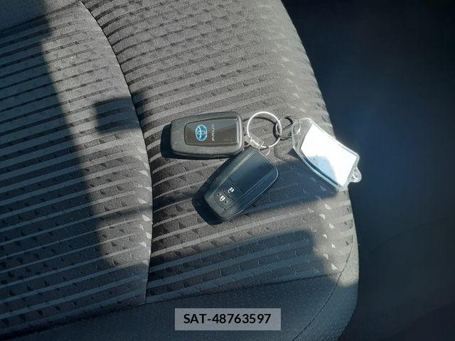 Toyota PRIUS 2018-03 7359337-25