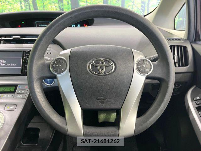 Toyota PRIUS 2015-06 7359372-10