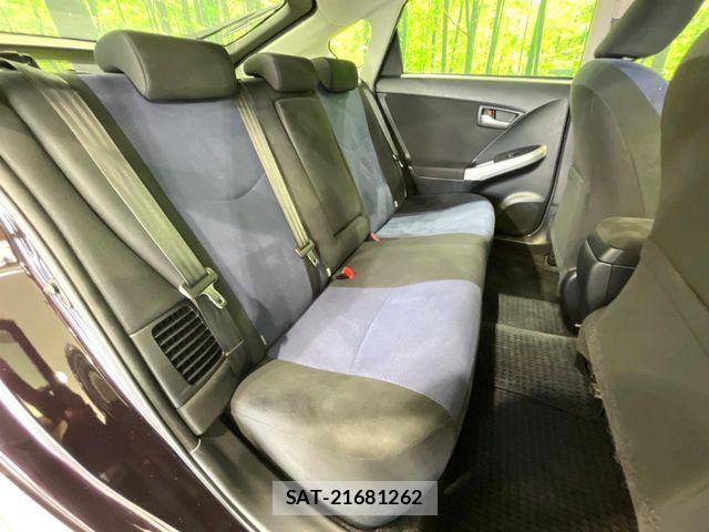 Toyota PRIUS 2015-06 7359372-8