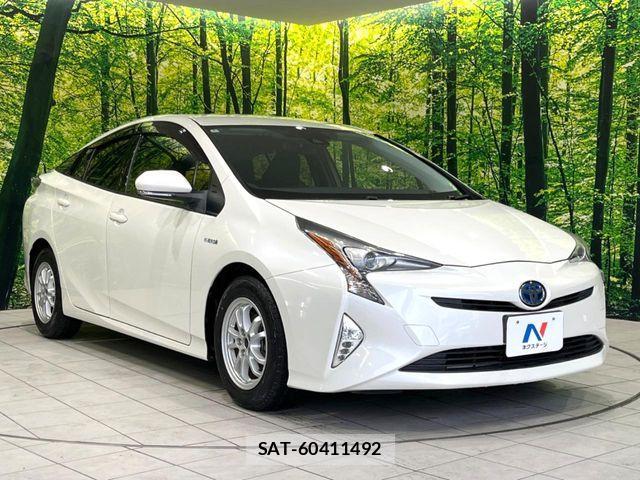 Toyota PRIUS 2016-06 7359370-15