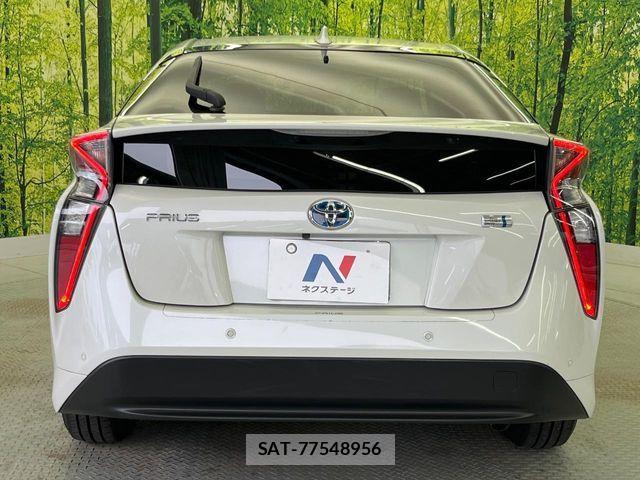 Toyota PRIUS 2018-10 7359345-15