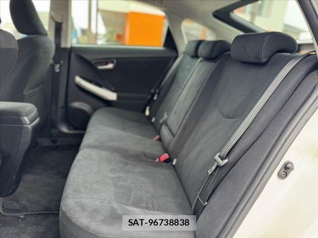 Toyota PRIUS 2012-08 7359385-17