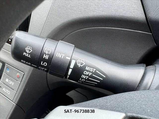 Toyota PRIUS 2012-08 7359385-25