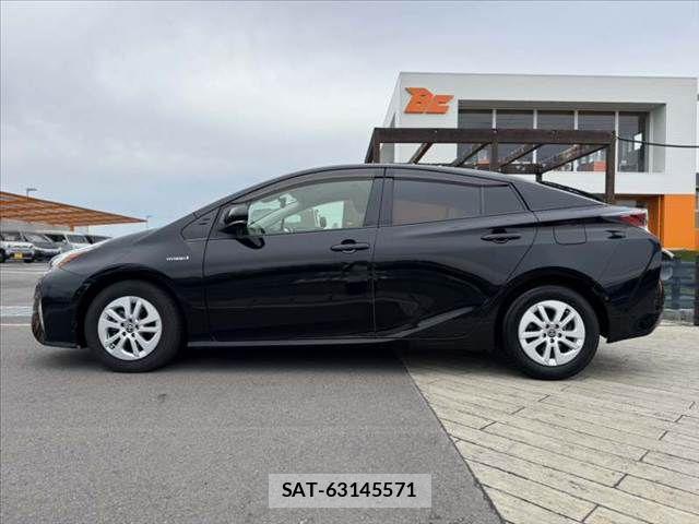 Toyota PRIUS 2018-06 7359358-10