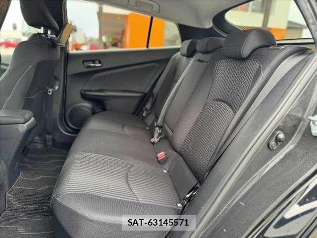 Toyota PRIUS 2018-06 7359358-17