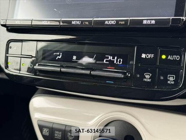 Toyota PRIUS 2018-06 7359358-21
