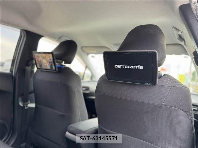 Toyota PRIUS 2018-06 7359358-27