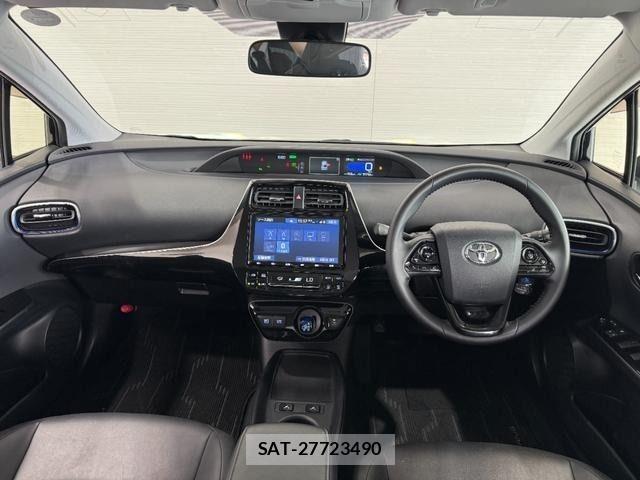 Toyota PRIUS 2021-05 7359339-1