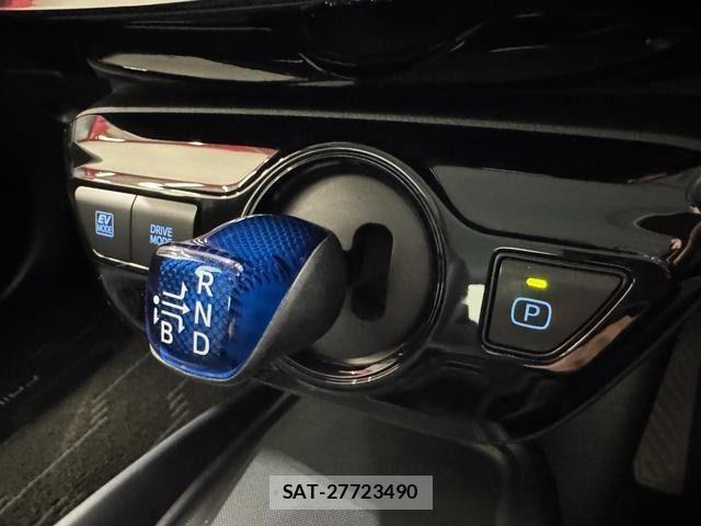 Toyota PRIUS 2021-05 7359339-27