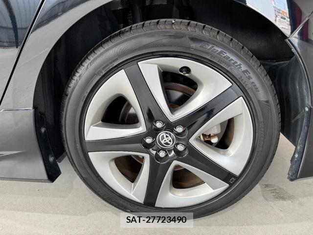 Toyota PRIUS 2021-05 7359339-7