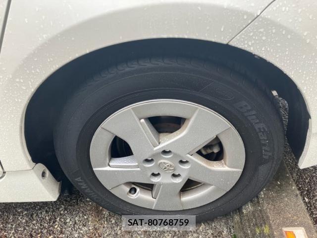 Toyota PRIUS 2011-09 7359386-4
