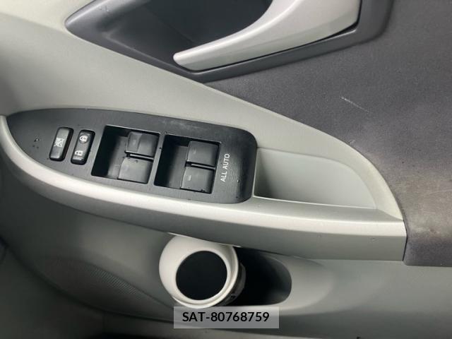 Toyota PRIUS 2011-09 7359386-8