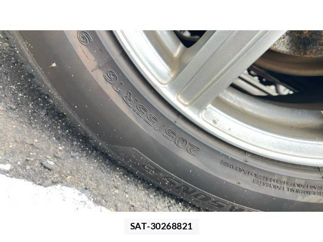 Toyota PRIUS 2010-08 7359403-11