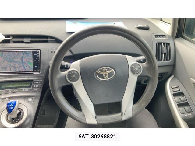 Toyota PRIUS 2010-08 7359403-18