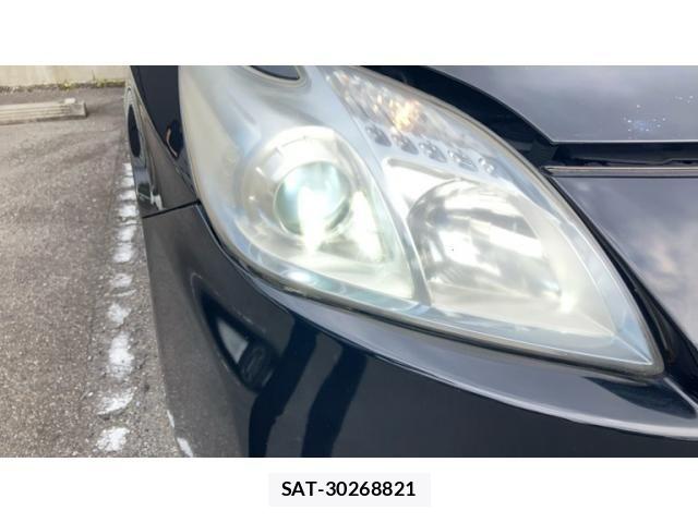 Toyota PRIUS 2010-08 7359403-23