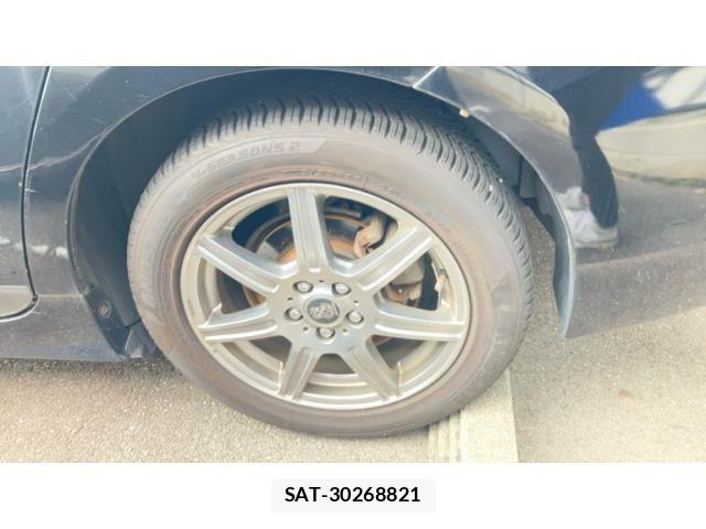 Toyota PRIUS 2010-08 7359403-7