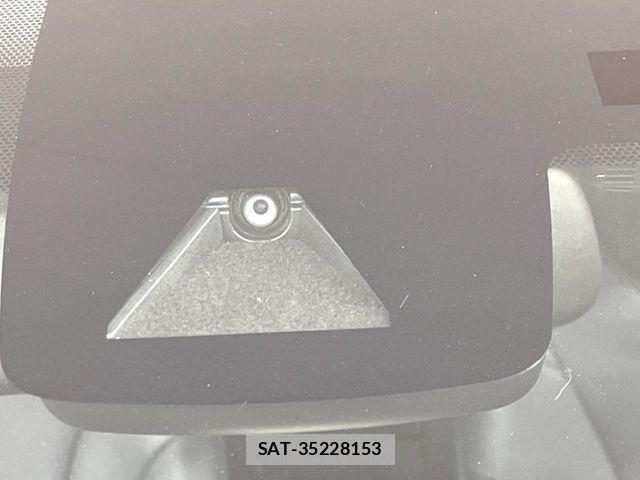 Toyota PRIUS 2016-06 7359351-2
