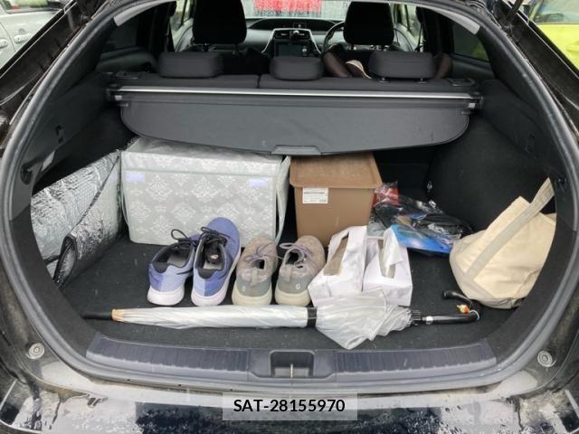 Toyota PRIUS 2018-04 7359369-9