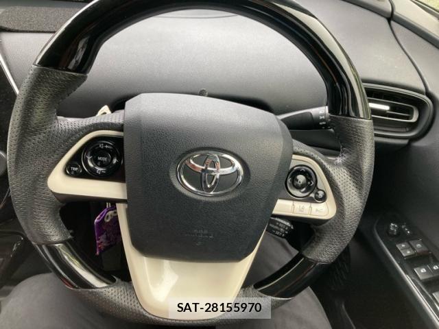 Toyota PRIUS 2018-04 7359369-14
