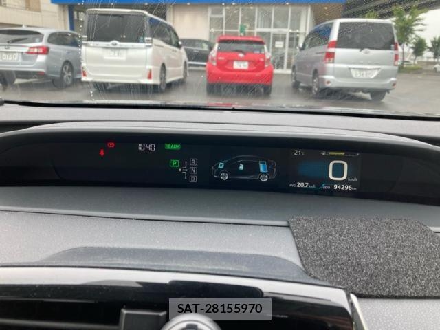Toyota PRIUS 2018-04 7359369-21