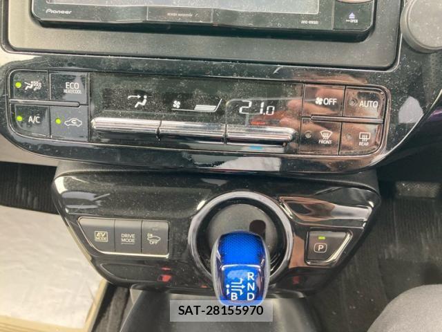 Toyota PRIUS 2018-04 7359369-22